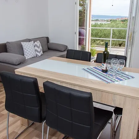 Gamma With Hydromassage Mini Pool Near Split *